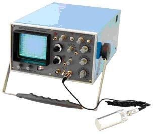 Sinal e eco seguros reais ultra-sônicos análogos do detector FD100 da falha 4A/9V